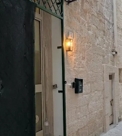 Vicolo Fabry דירה *