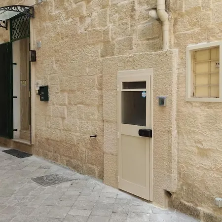 Vicolo Fabry * Lecce