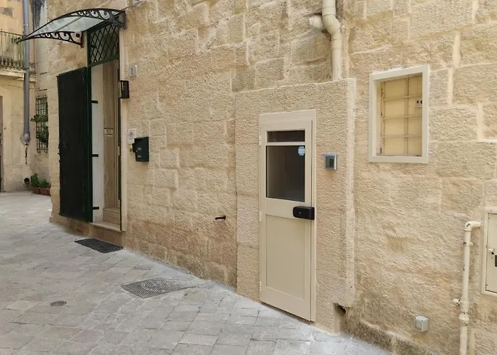 Vicolo Fabry * Lecce